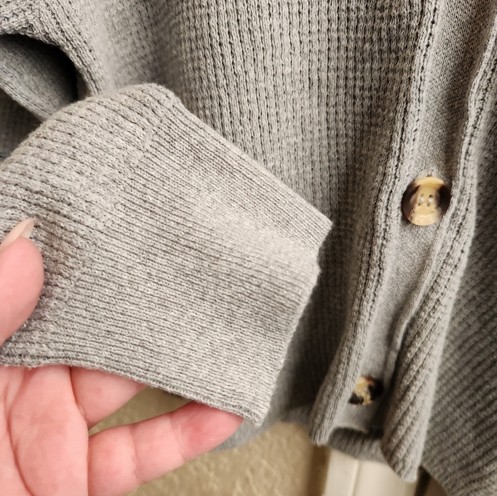 Retrod- Button Up Cardigan - Picture 4 of 6